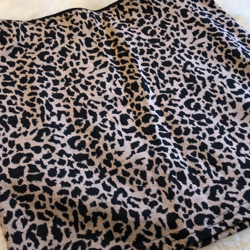 Leopard Print Mini - Picture 2 of 2